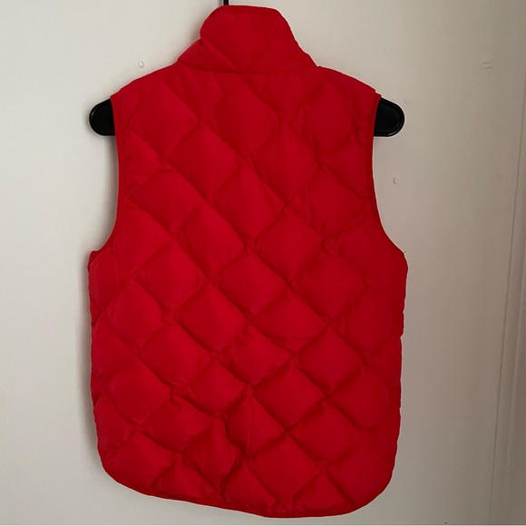 Woolrich Womens Size Small Quilted Puffer Red Orange Zip Up Vest Gold Buttons - Picture 2 of 7